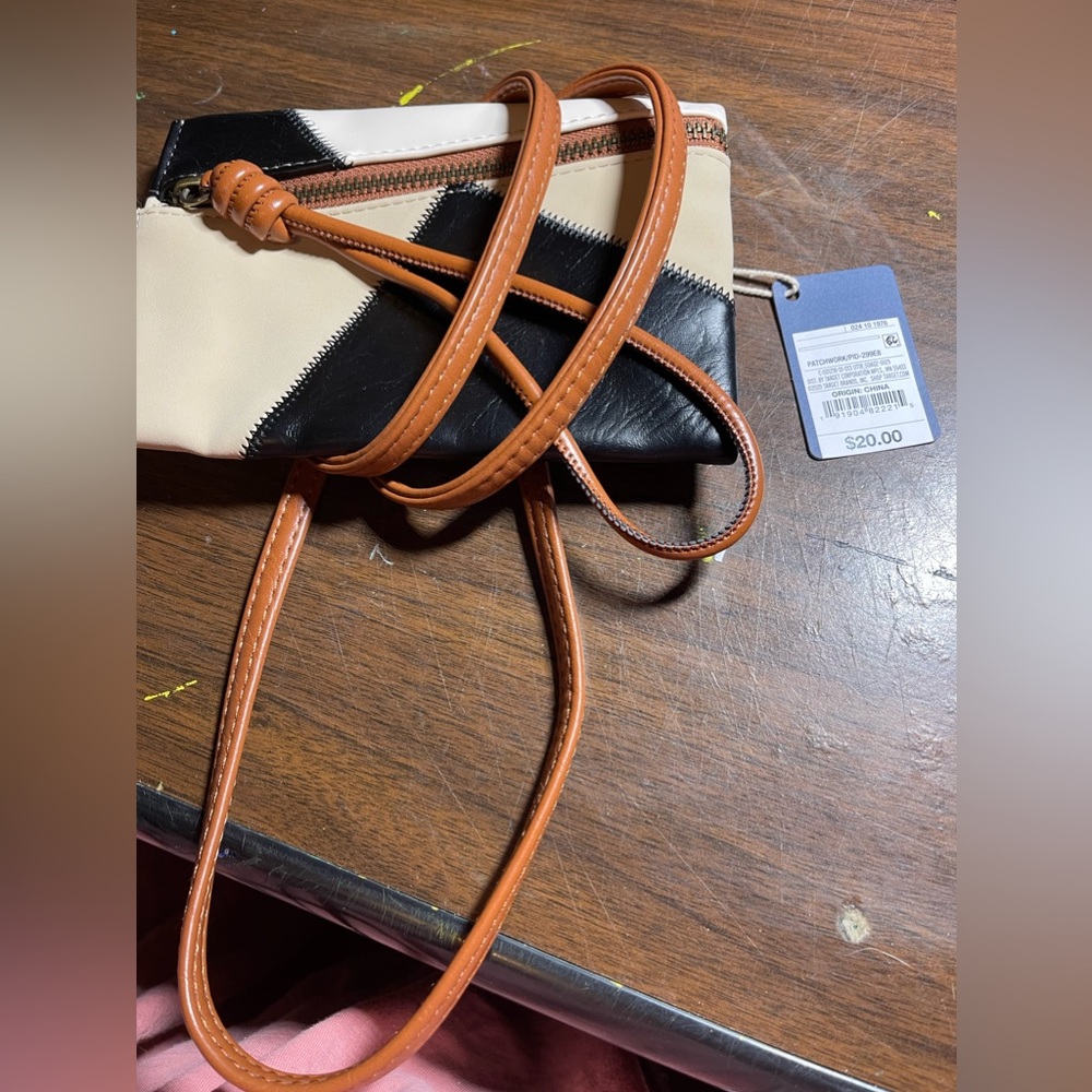 Small wristlet crossbody
